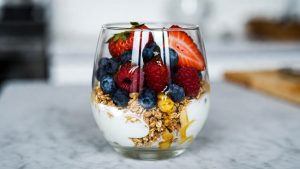 5-Minute Greek Yogurt Parfait