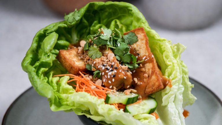 Crispy Tofu Lettuce Wraps